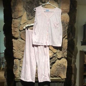 Pink flowers pajamas tank pants med has stain